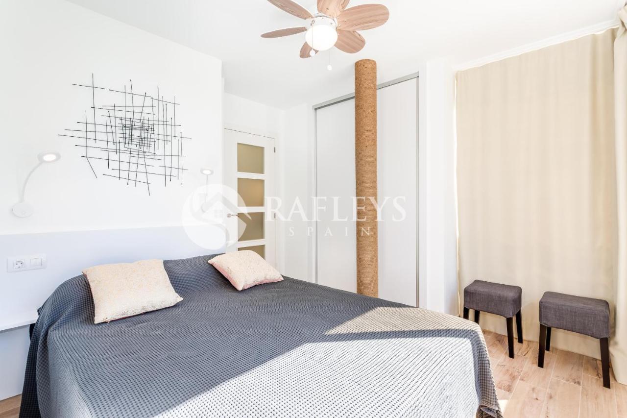 Modern 1 BR apartement in very center of Marbella. Buitenkant foto