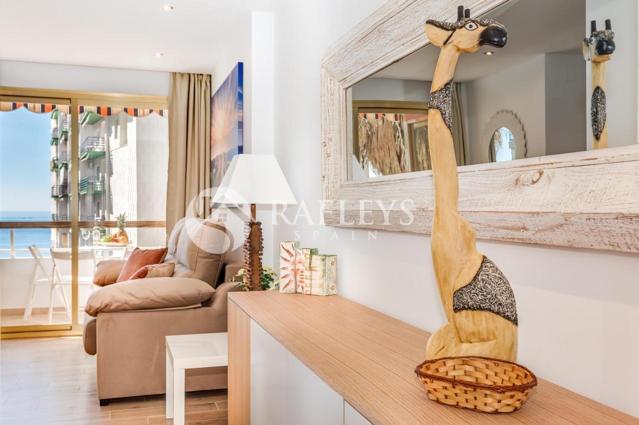Modern 1 BR apartement in very center of Marbella. Buitenkant foto